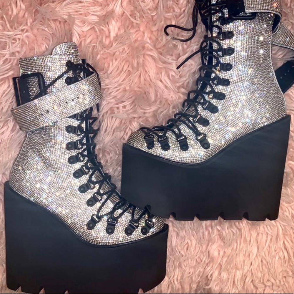 COPY - Crystal traitor boots